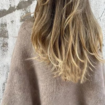 Amber™ | Cape met chique uitlopende mouwen
